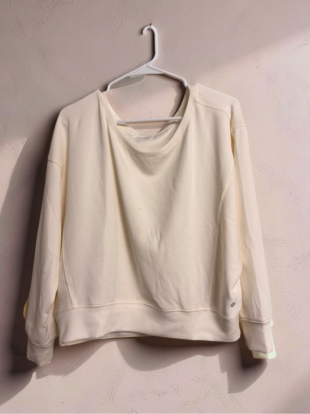 Glowmode M Cream Oversized Soft Breathable Crewneck Sweatshirt Athleisure NWOT